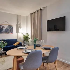 https://grand-studio-au-coeur-dequartier-latin.fr-paris.fr